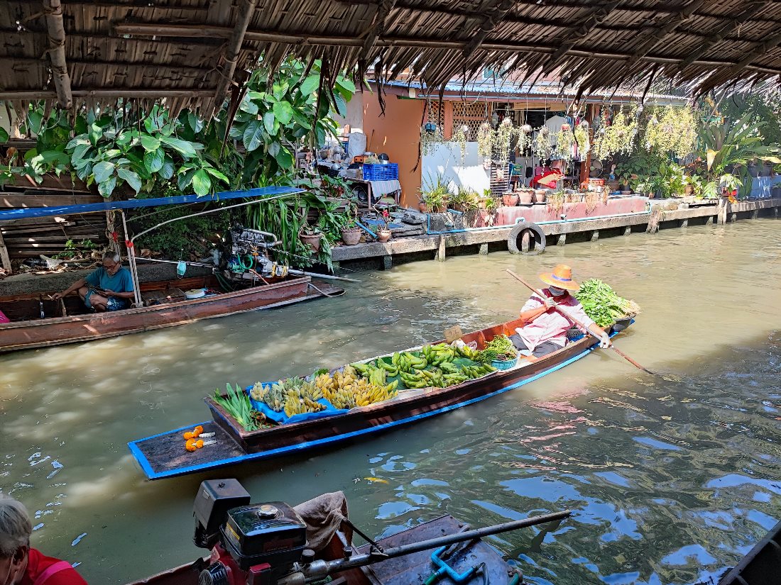 Плавучий рынок Khlong Lat Mayom Floating Market