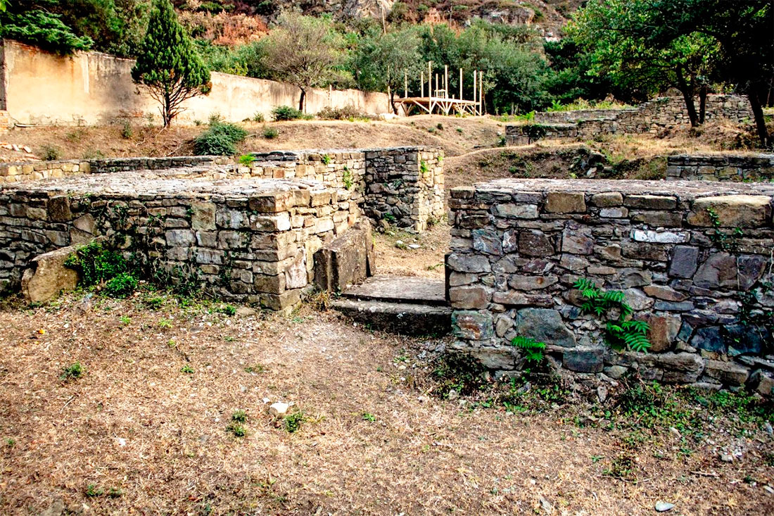 Руины древнего города Армази