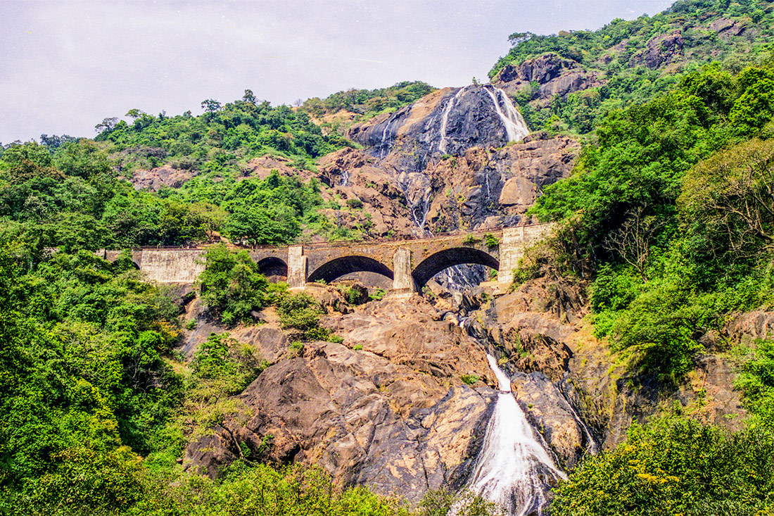 Водопад Дудхсагар