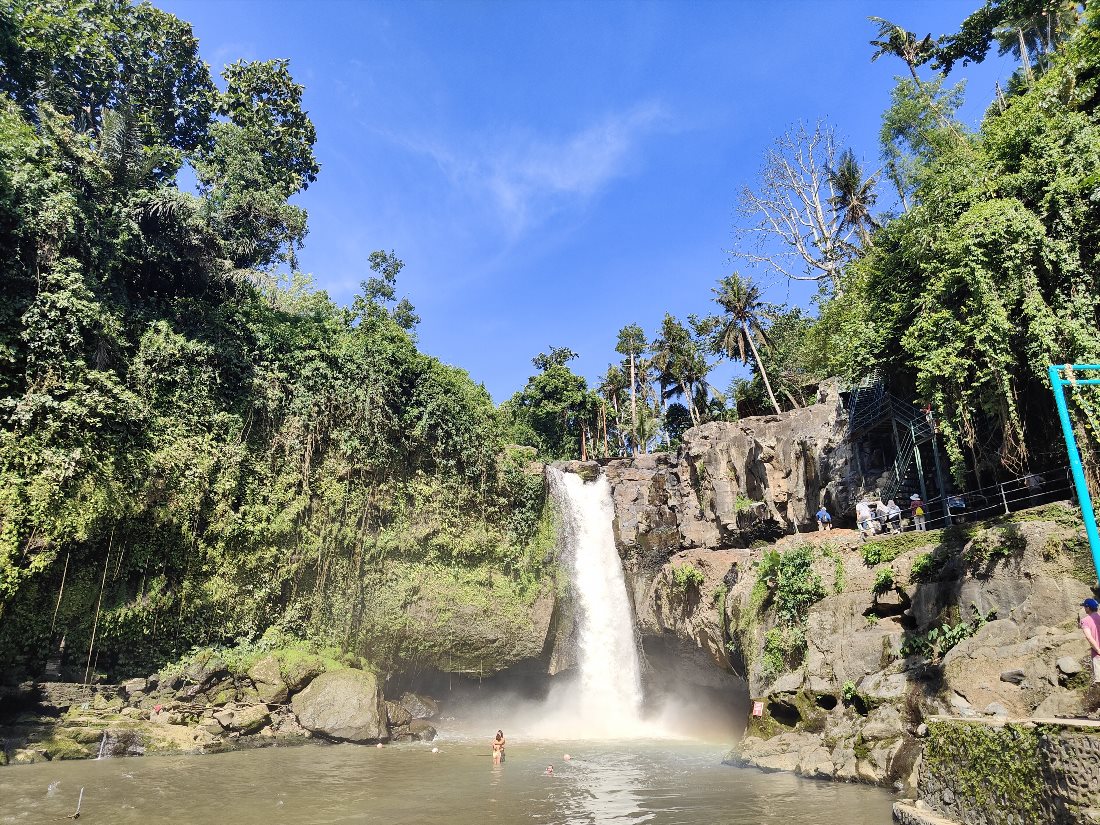 Водопад Тегенунган (Tegenungan Waterfall)