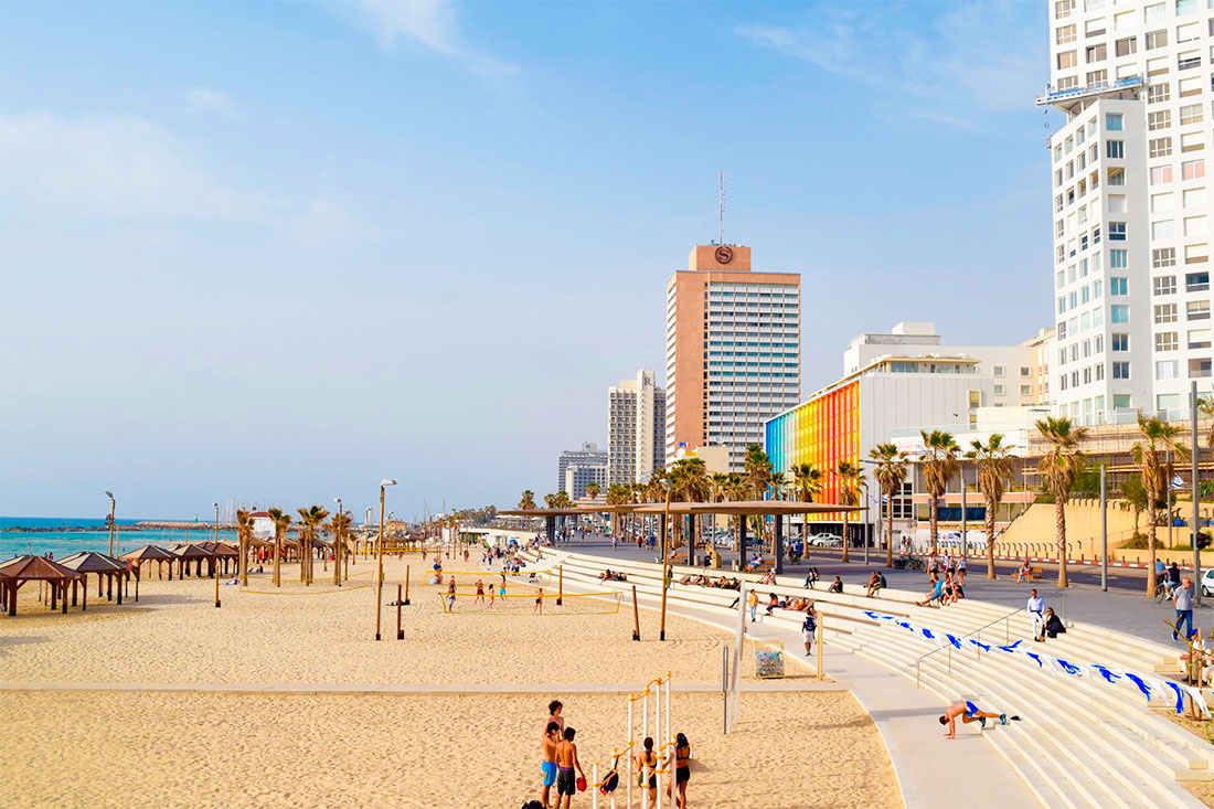 Пляж Мецицим и Набережная Тель-Авива