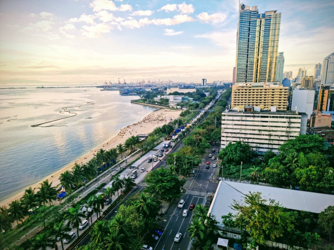 Бульвар Рохас (Roxas Boulevard)