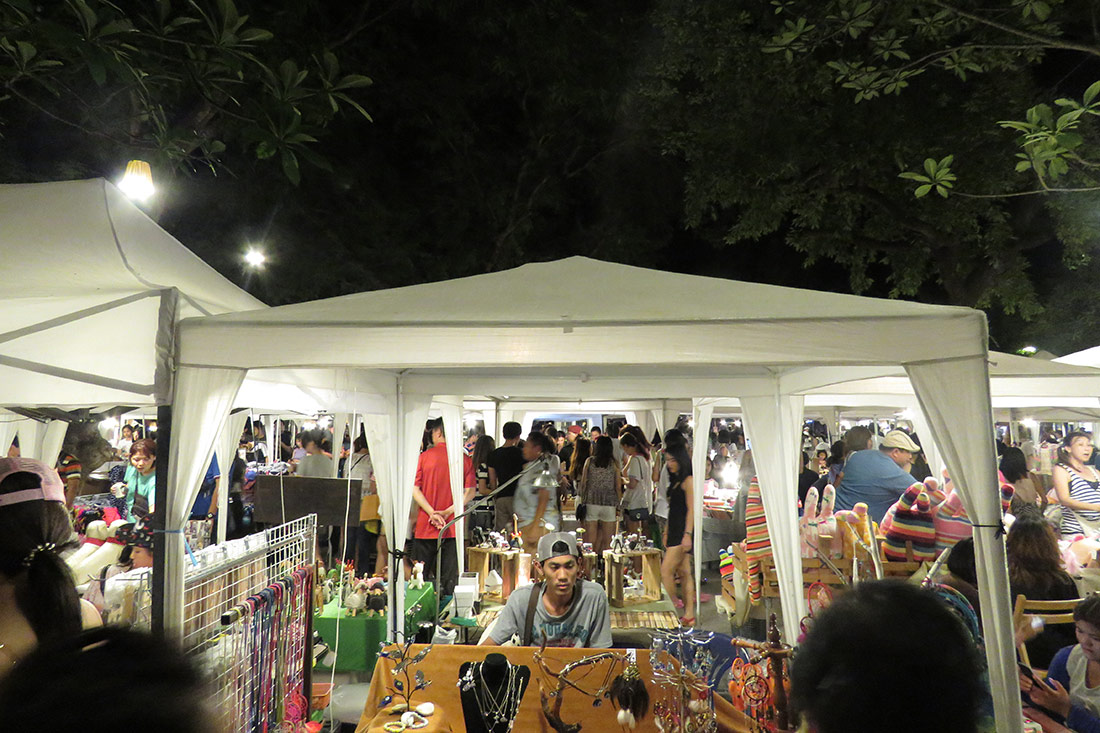 Ночной рынок Хуахина