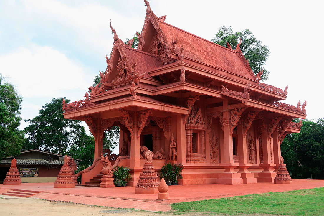 Храм Рача Тхаммарам