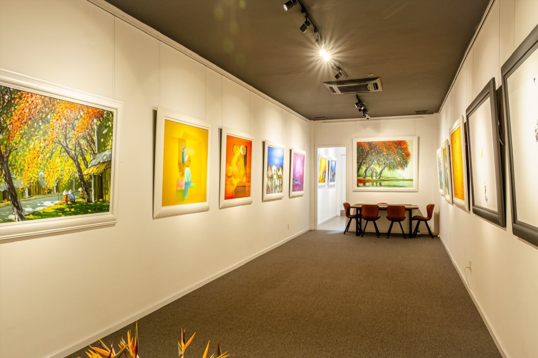 Green Palm Gallery