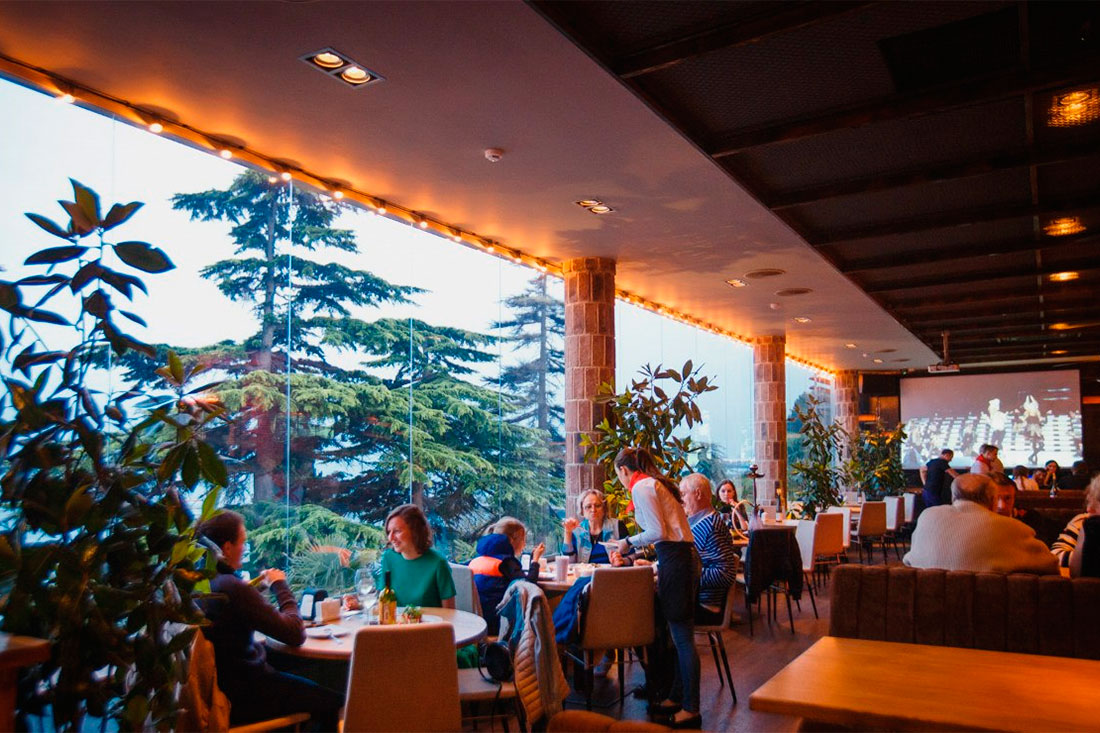 Панорамный ресторан «Чайка»