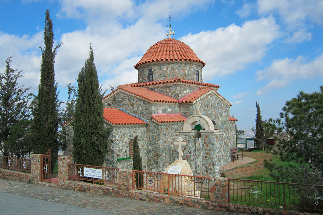 Мужской монастырь Ставровуни 