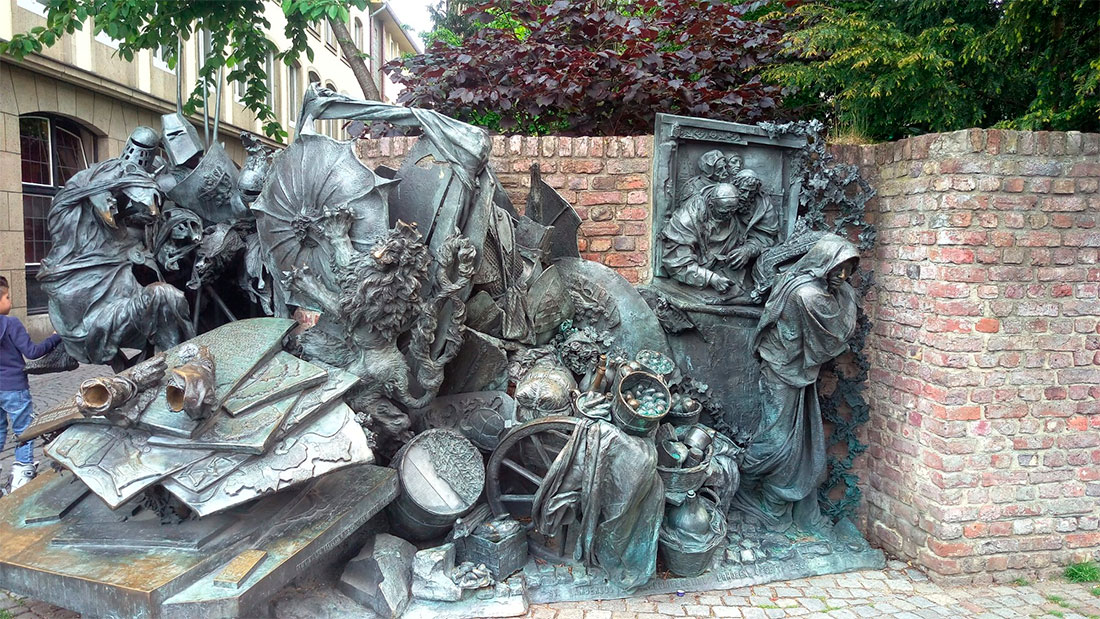 Памятник основанию Дюссельдорфа