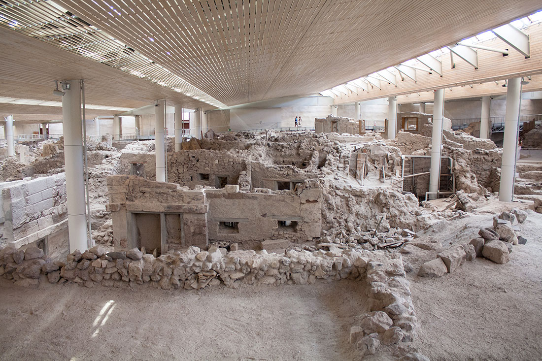 Археологические раскопки Акротири