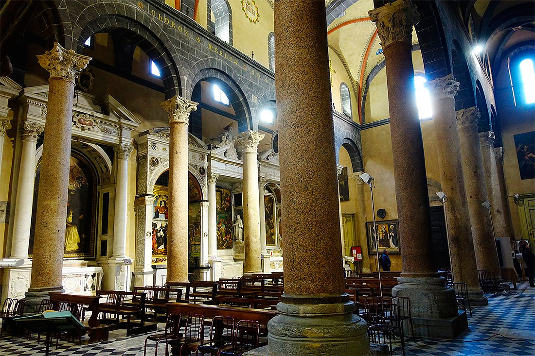 Церковь Святой Марии у Замка (Базилика Санта Мария ди Кастелло)
