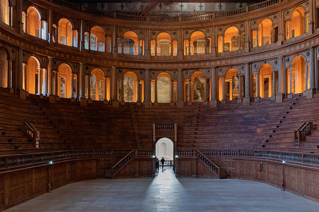 Театр Фарнезе