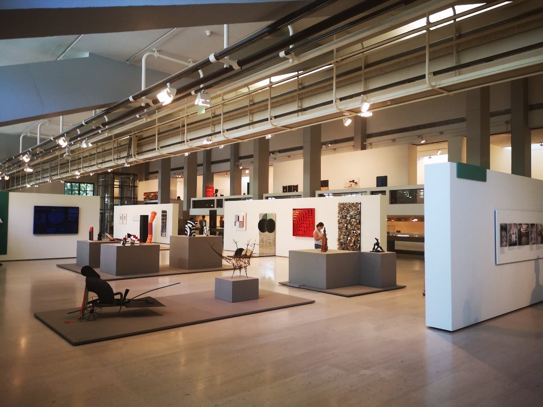 Центр современного искусства имени Гульбенкяна (Centro de Arte Moderna Gulbenkian)