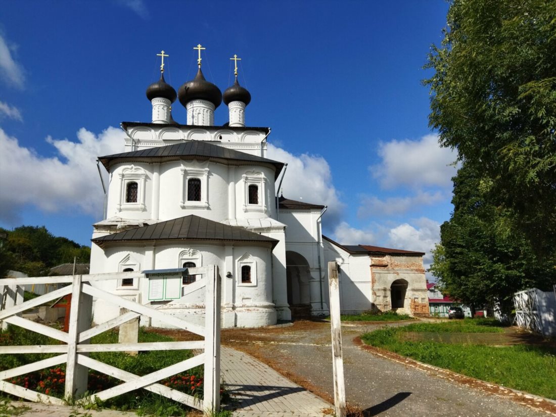 Свято-Воскресенский храм