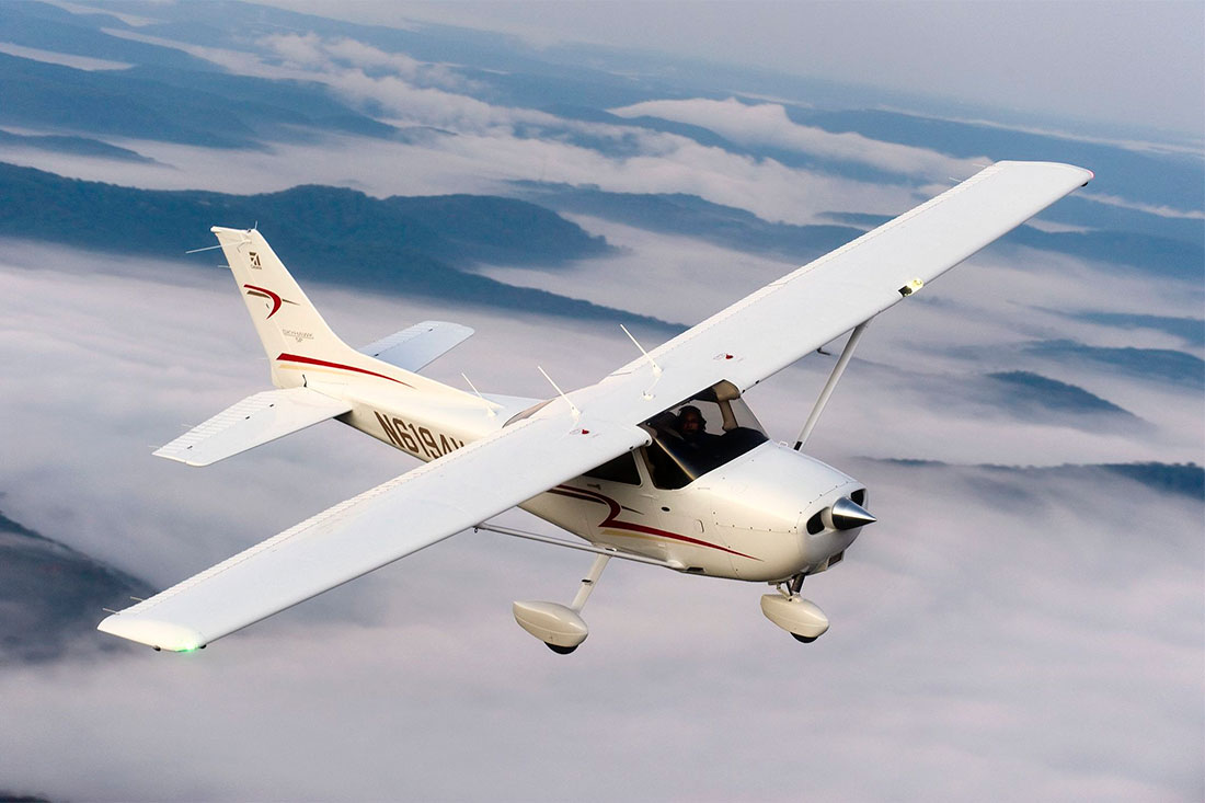 Полет-аэроселфи на борту легкомоторного самолета Cessna-150