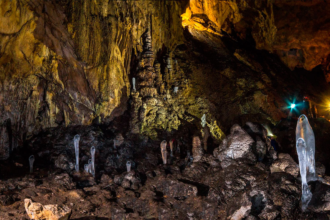 Бородинская пещера (Боград)