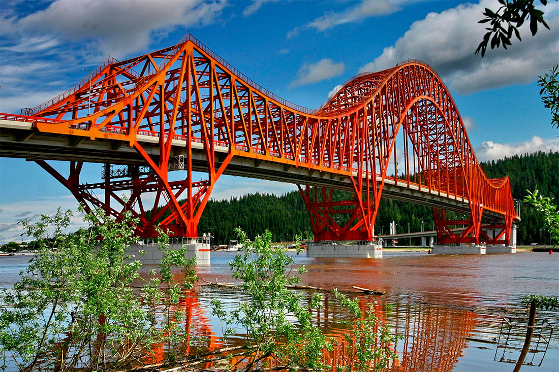 Автомобильный мост через Иртыш «Красный дракон»