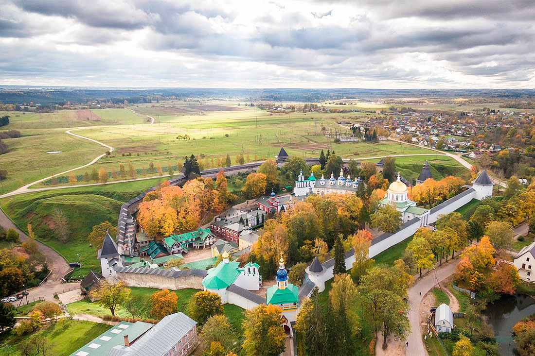 Псково-Печерский монастырь Псковская область