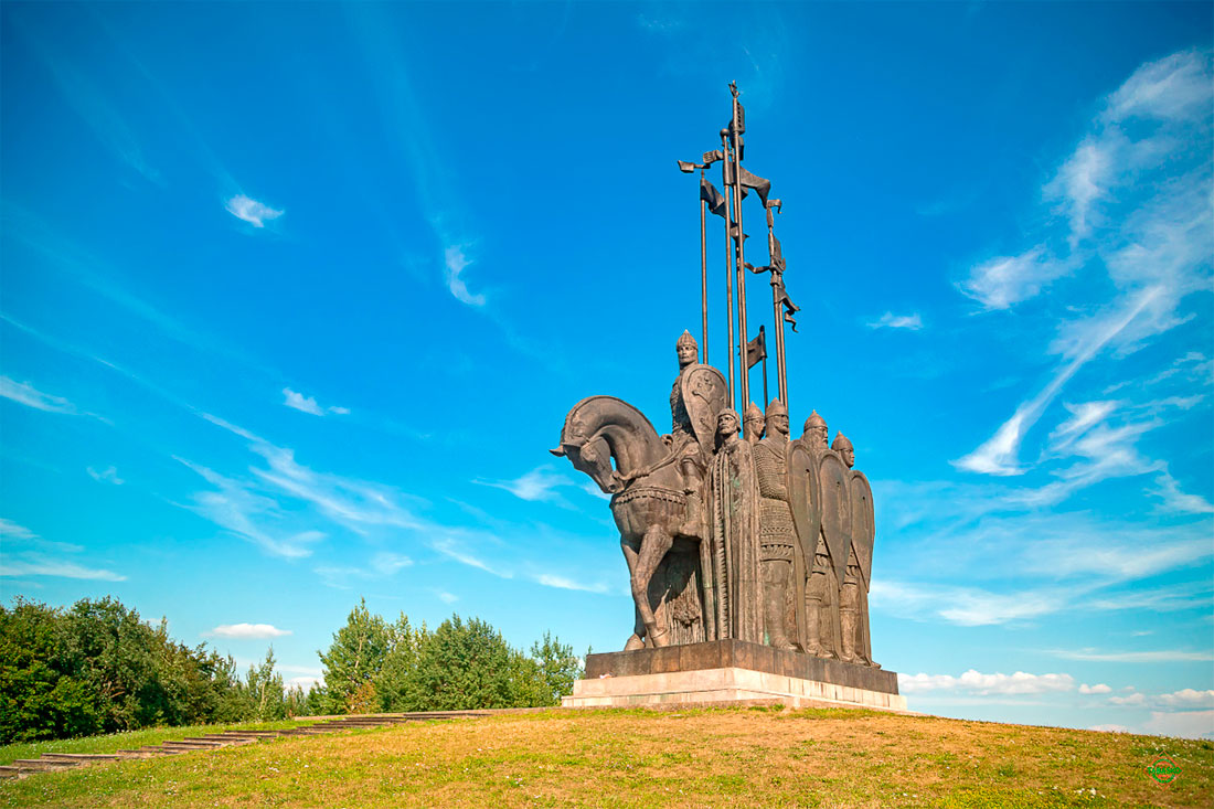 Памятник дружине Александра Невского (монумент «Ледовое побоище»)