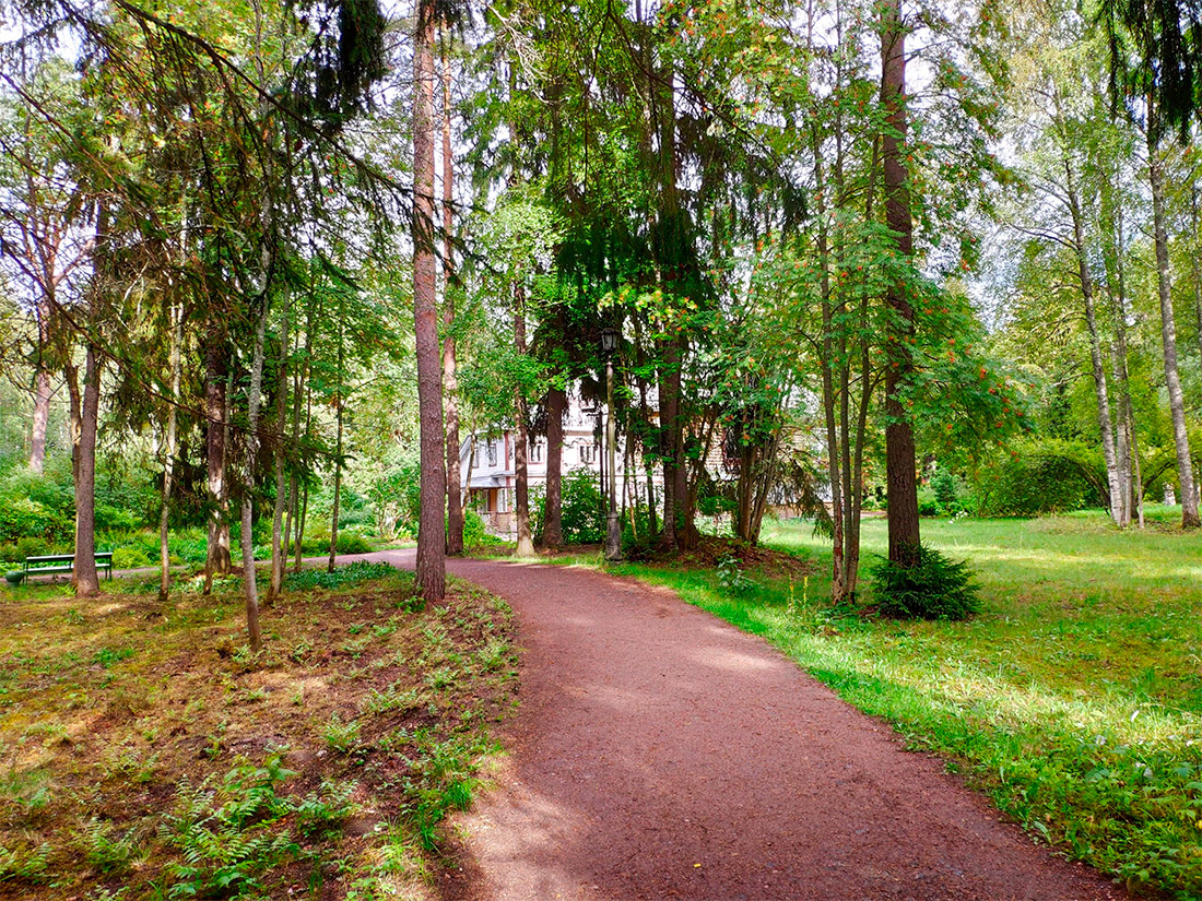 Репинский парк