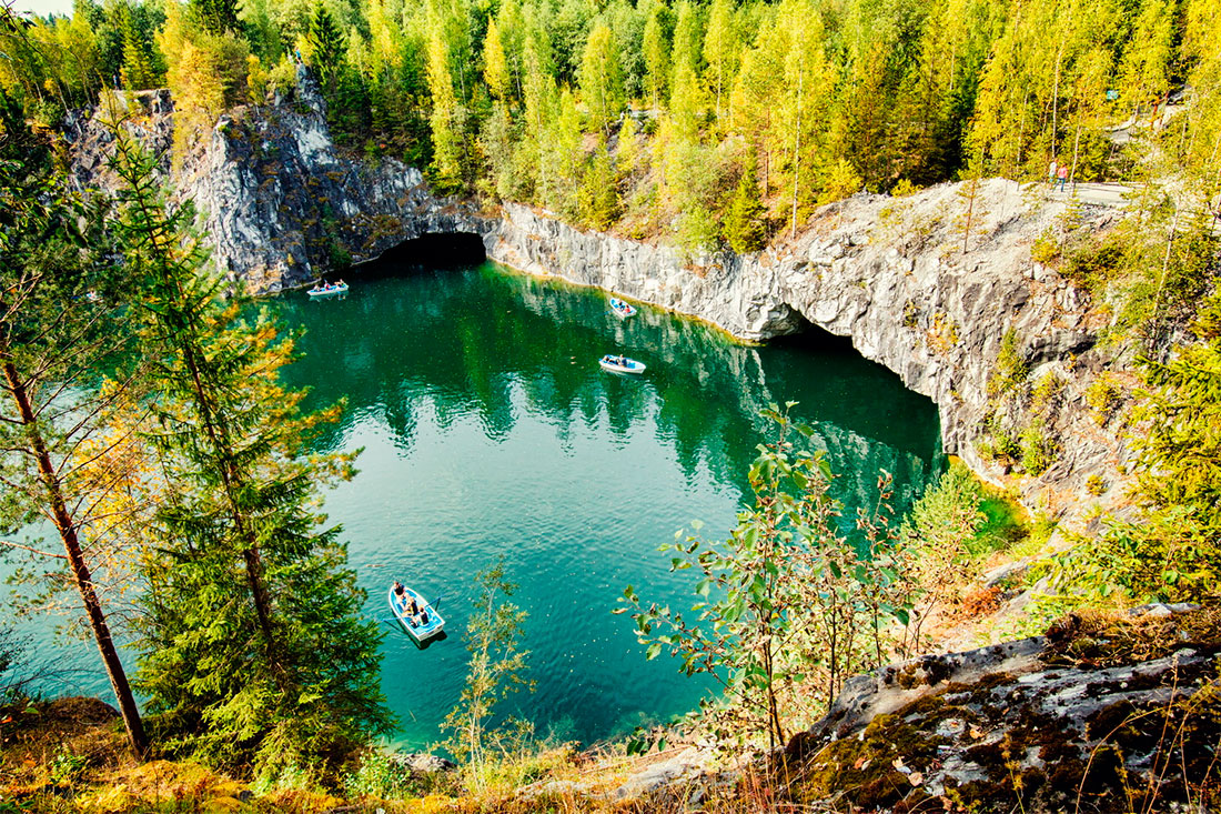 Подземное озеро рускеала фото