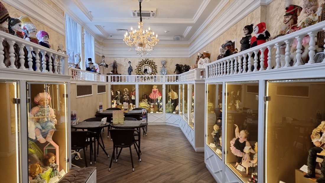 Музей кукол и Дом мороженого