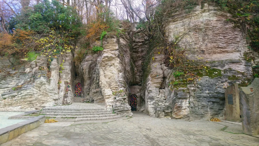 Мацестинские пещеры