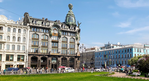 muzei-na-nevskom-prospekte-v-sankt-peterburge-480