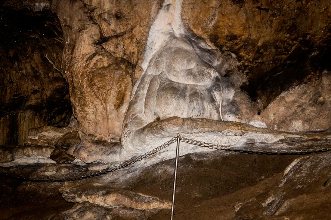 Новомурадымовская пещера 