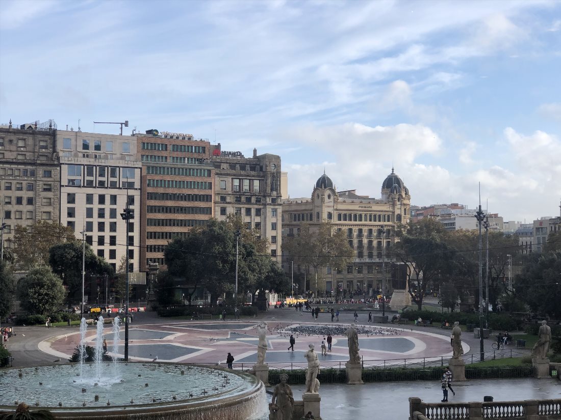 Площадь Каталонии (Plaza de Catalunya)