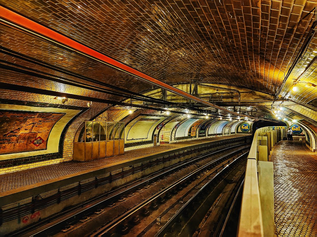 Andén 0 – «Станция Чембери» (Estación de Chamberí / Andén 0)