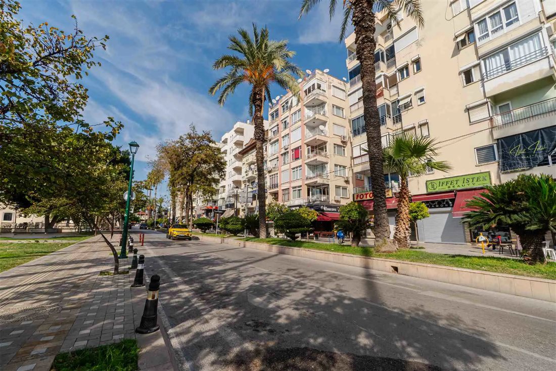 Улица Ышыклар и ретротрамвай