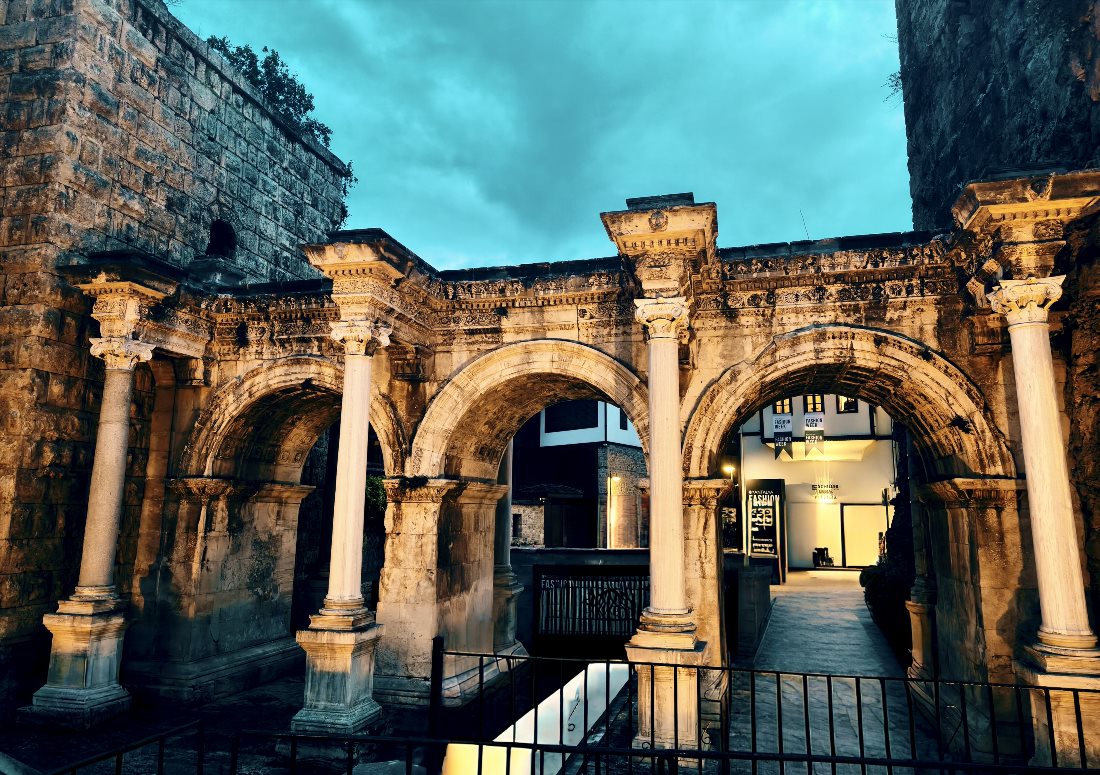 Ворота Адриана